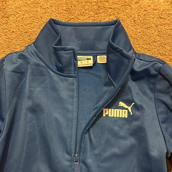 Boys Puma Track Suit (size 6) - Picture 5 of 6